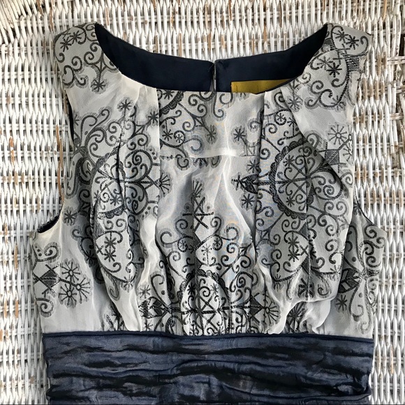 {Nicole Miller} Techno Metal Ruched Designer Party Dress • Size 6 - Picture 2 of 9